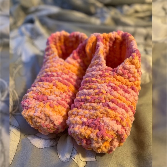 Handmade Knitted Adult Slippers - Picture 2 of 2